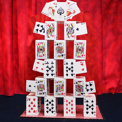 Castello di carte con gioco delle 6 carte