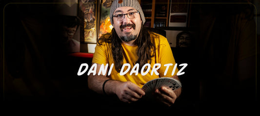 Dani DaOrtiz: il caos geniale della cartomagia
